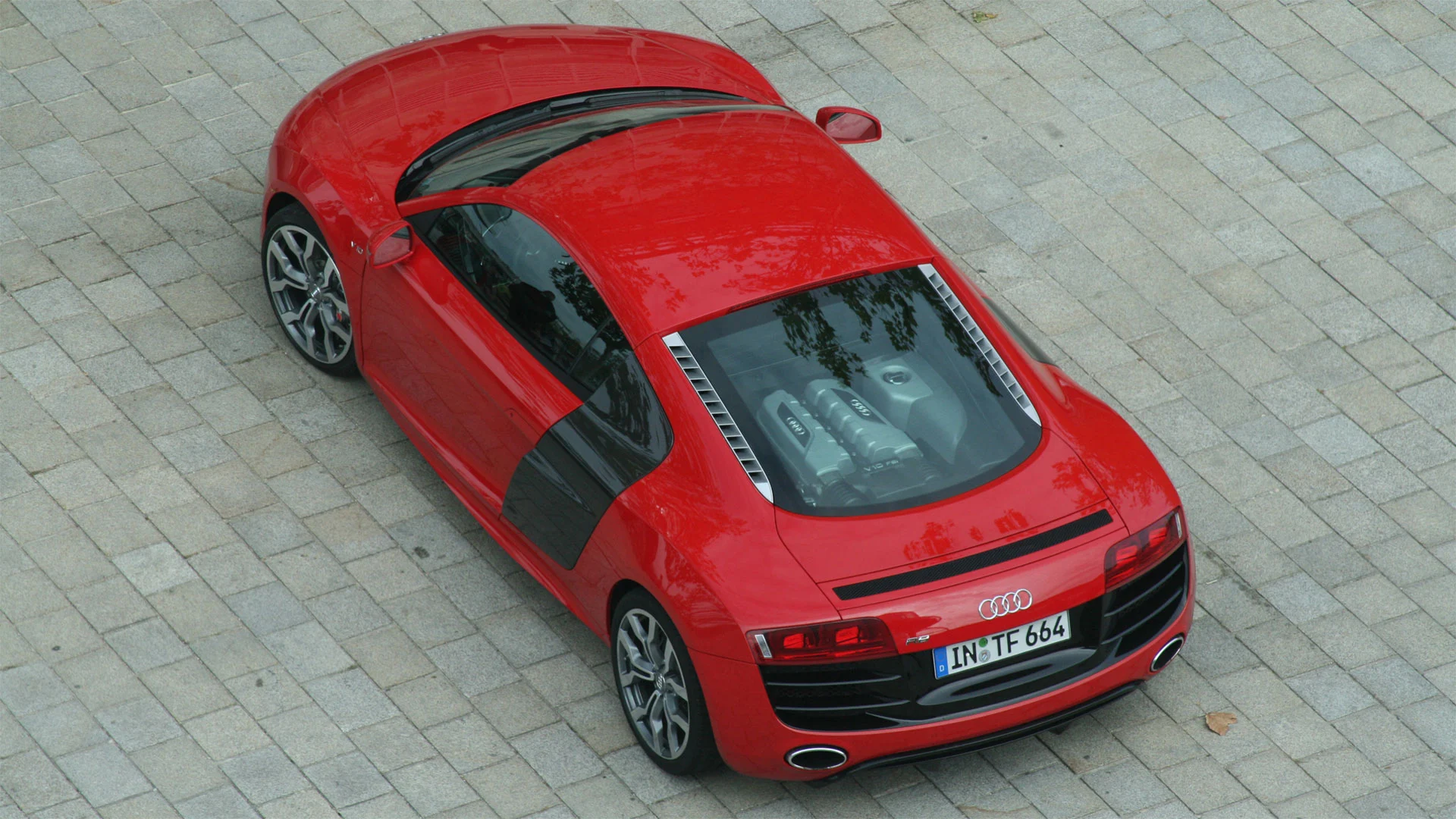 Bild Ingolstadt - Audi R8 in rot